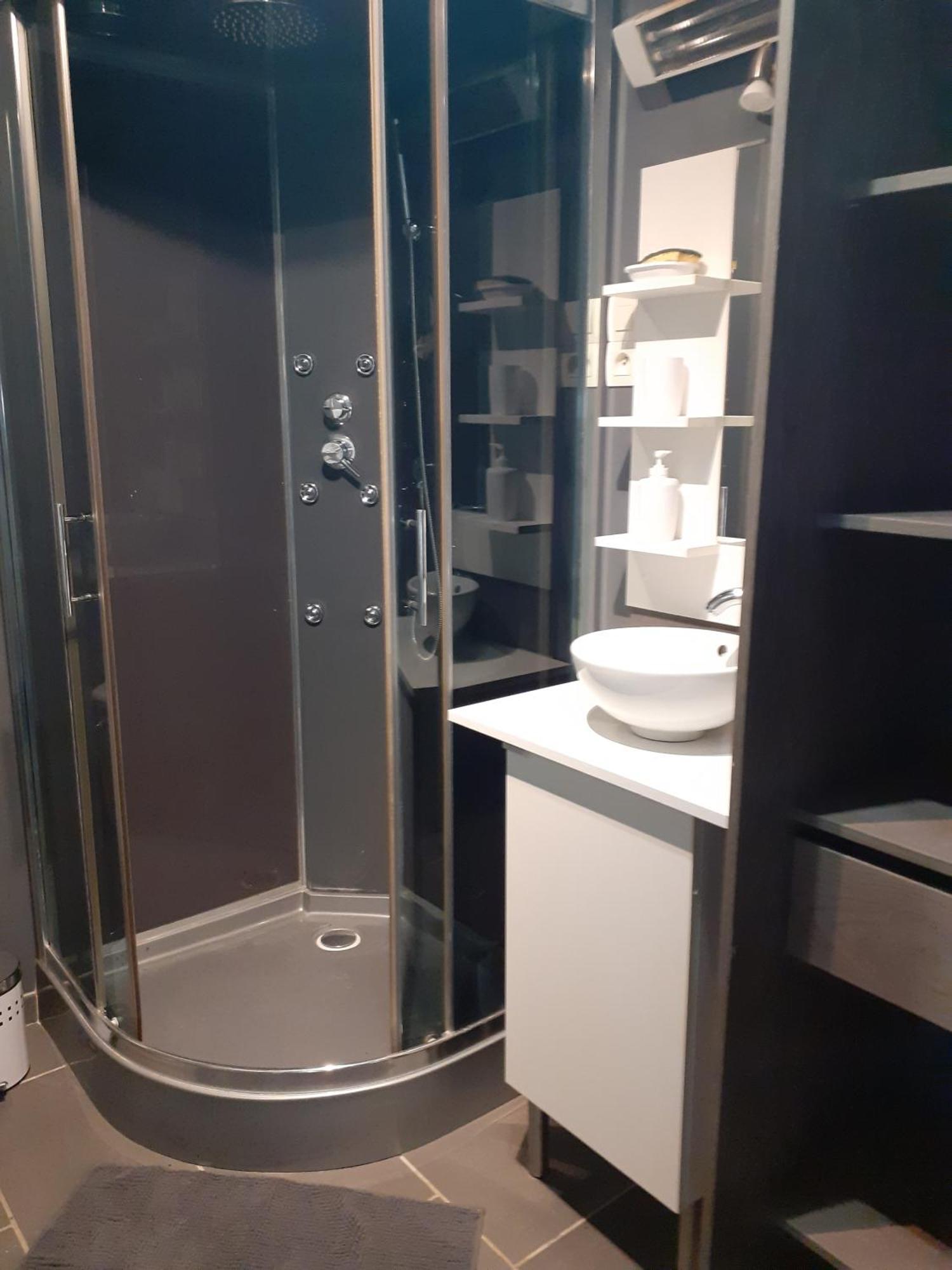 Location Saisonniere Avec Piscine Et Terrasse Au Pied Du Luberon 호텔 Lauris 외부 사진